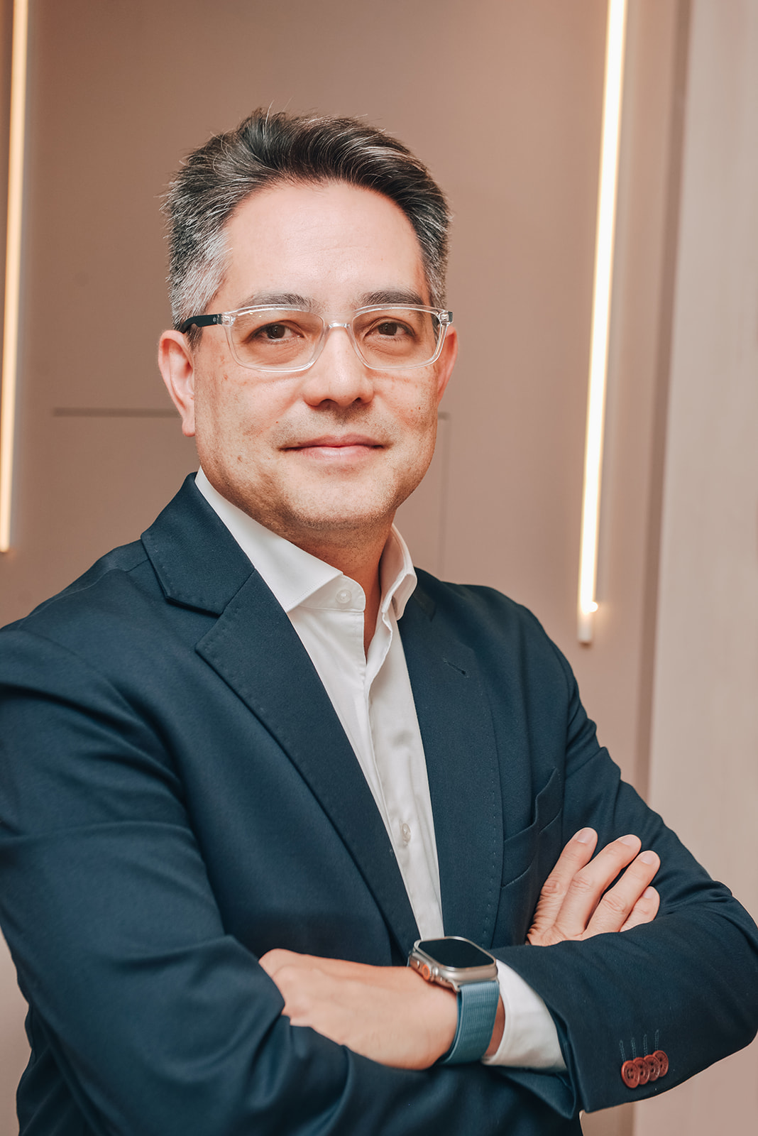 Dr. Fernando Saito